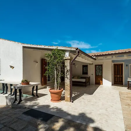 Art House Villa *